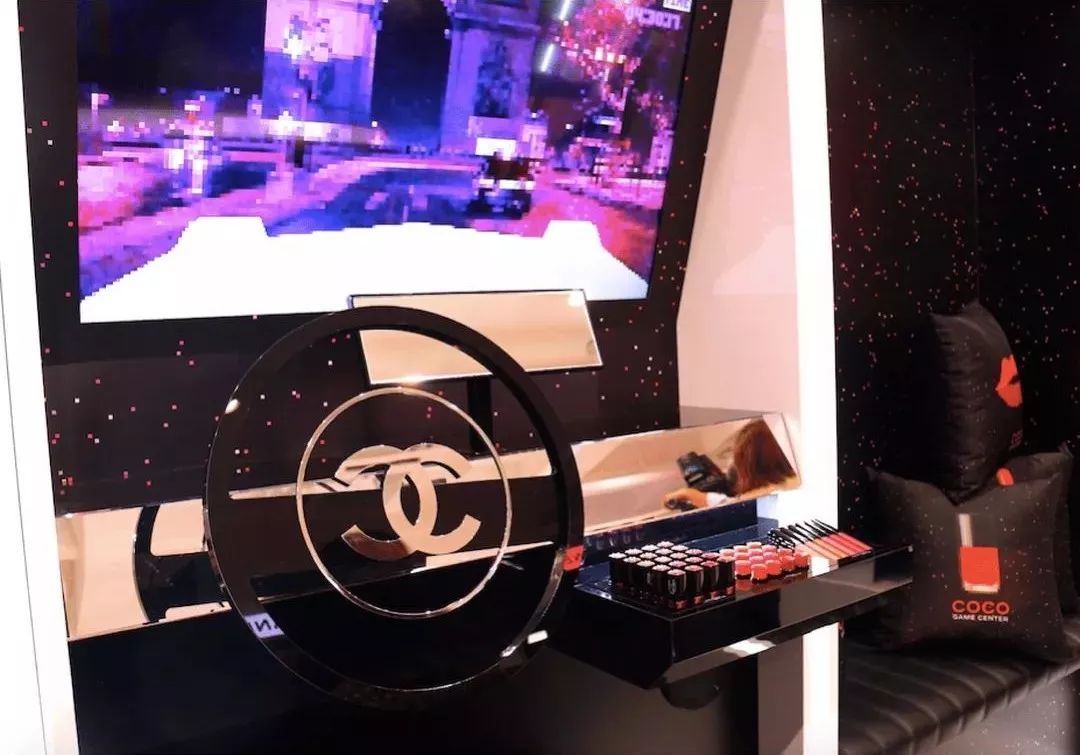 王嘉尔娃娃机,王嘉尔与关晓彤