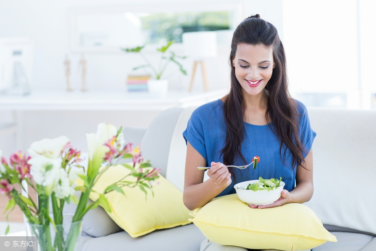 新妈妈产后24小时要注意哪些方面呢？