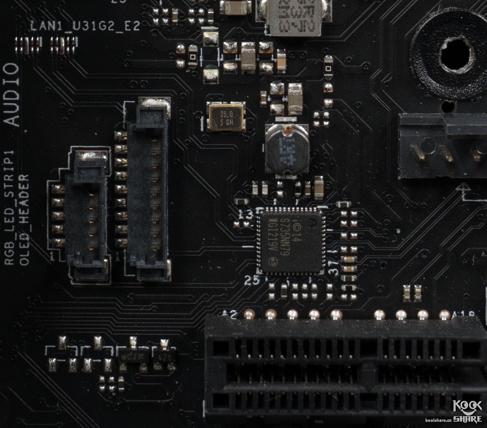 华硕rogmaximusz690formula,华硕rogmaximusapex主板