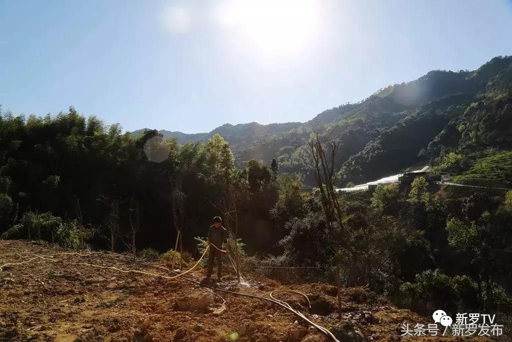 因开采煤矿而被淹没的村庄,因为开采矿洞塌陷的村庄