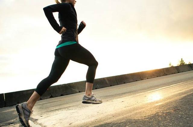 慢跑后却不怎么觉得饿,早起跑步太饿了怎么办