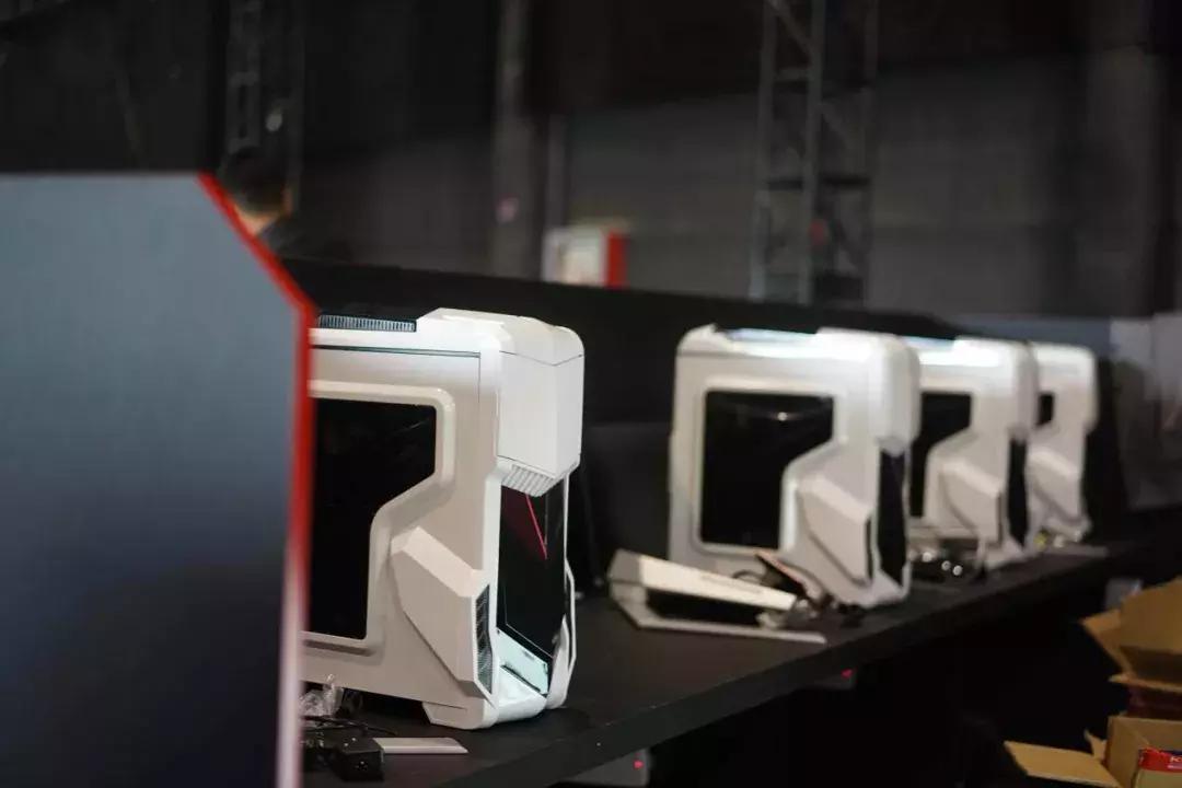 全民吃鸡贺岁杯决赛第二场解说,全民吃鸡贺岁杯总决赛的质疑