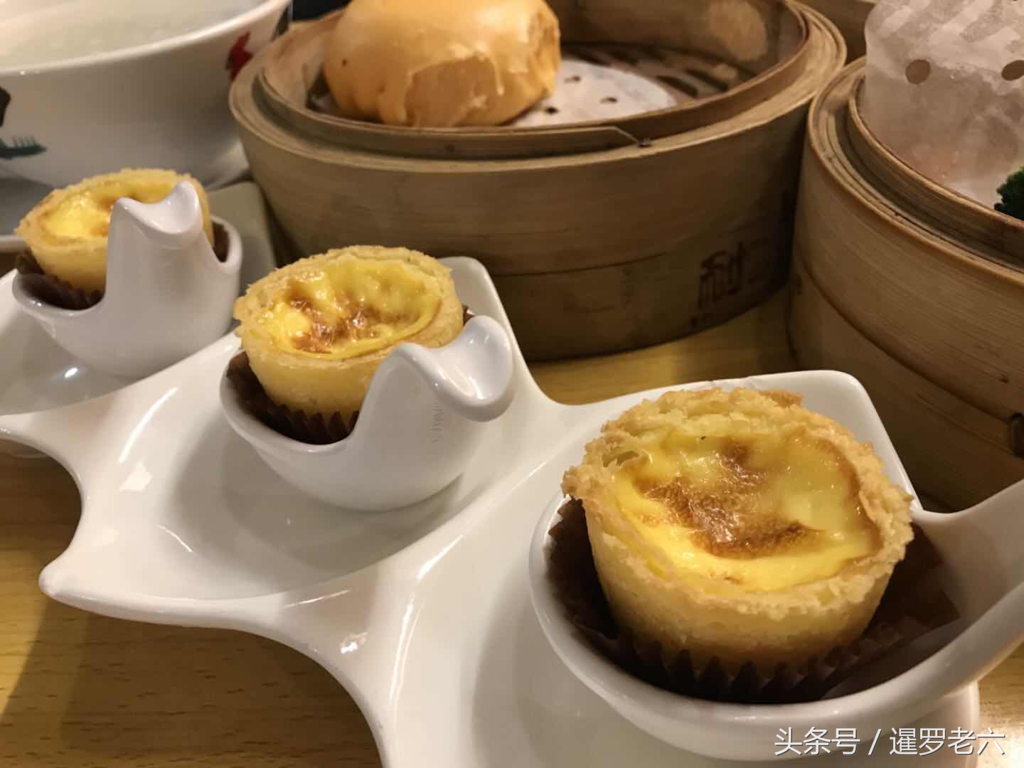 抛下睡懒觉的泰国媳妇，和朋友去吃“早茶”！虾饺、蛋挞真不错！