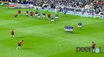 禁区弧顶任意球这几脚堪称世界级,十大经典破门任意球