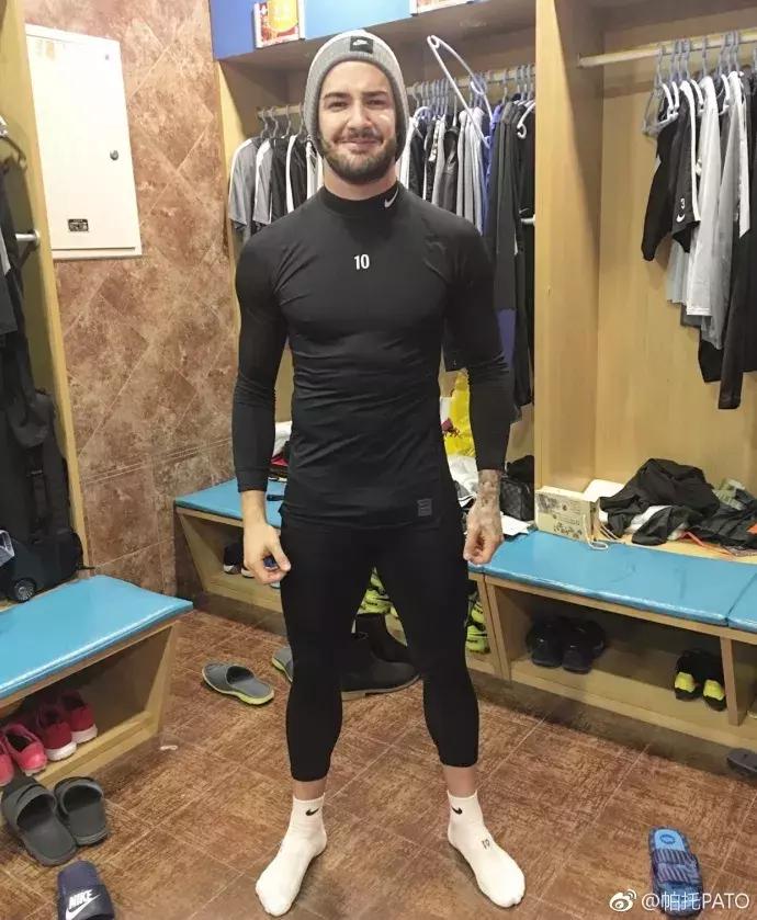 帕托表白迪丽热巴上热搜了吗,帕托示爱迪丽热巴视频