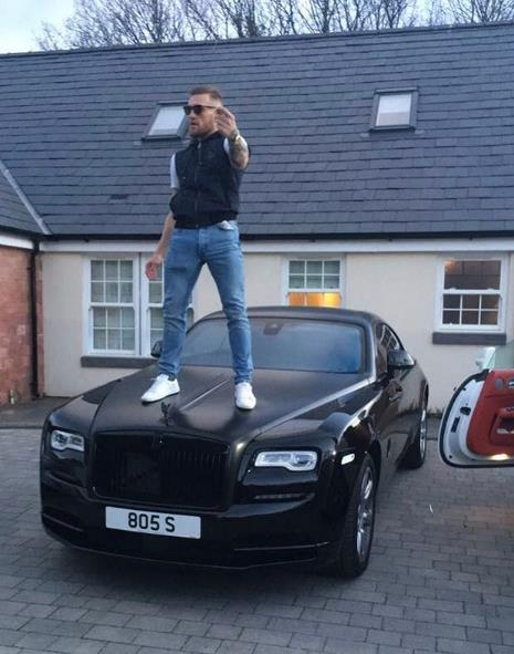 嘴炮梅威瑟炫富,梅威瑟炫富劳斯莱斯