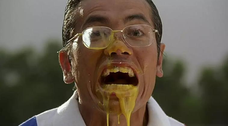 盘点电影里那些记忆深刻的“吃”场景，吞生鸡蛋、吃汤勺……