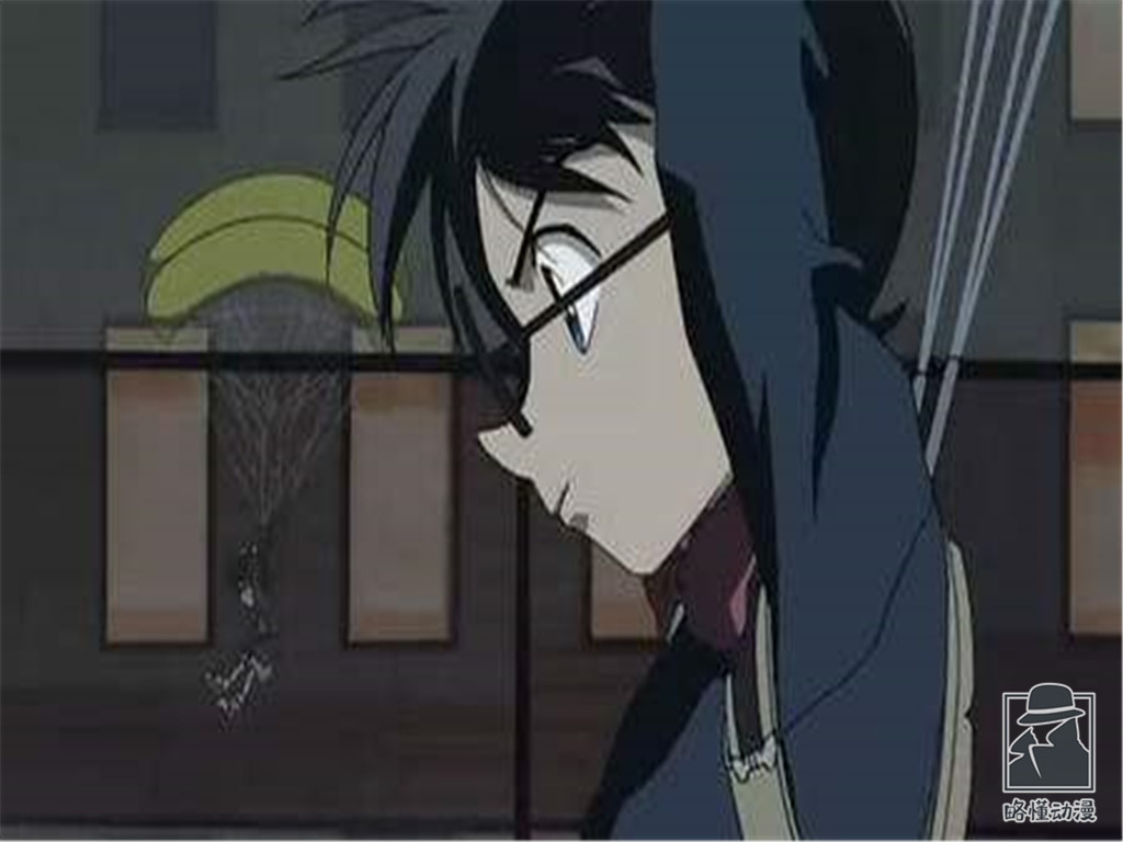 怪盗基德的道具是阿笠博士做的吗,阿笠博士给柯南发明的道具