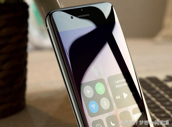 手机不贴膜的话会怎么样,手机不贴膜会不会好用一些