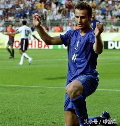 最经典的一刻！盘点足坛球星进球后的庆祝动作