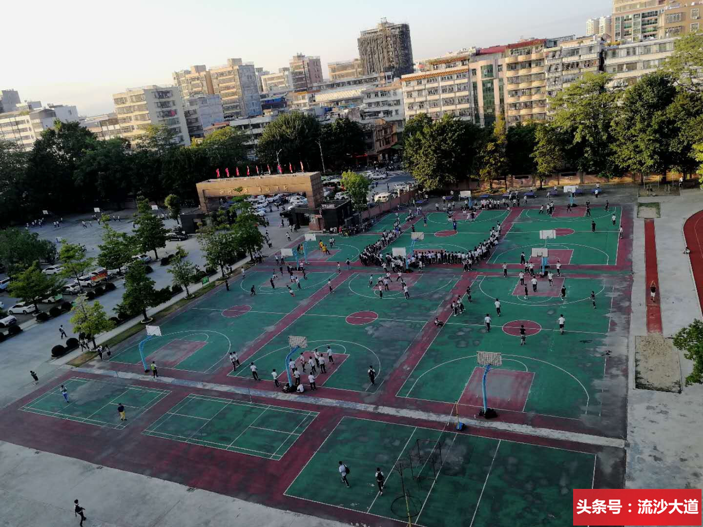 广东普宁侨中学校全景图,普宁华侨中学照片