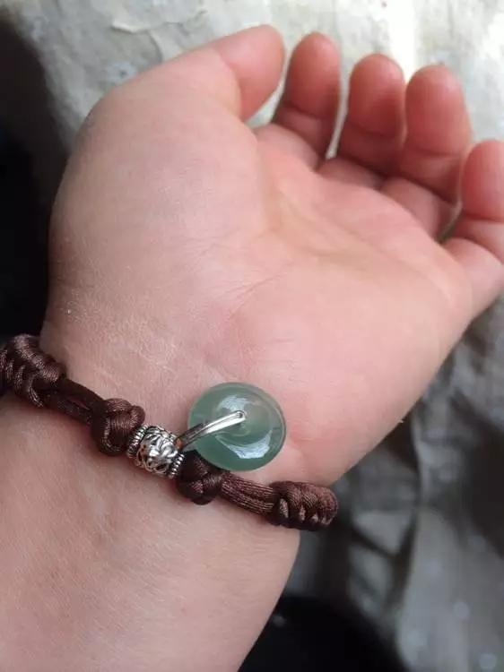 小朋友多大戴玉好,小朋友戴玉好不好