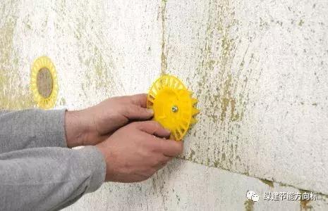 国内的岩棉板外保温系统如此脆弱，国外就能把它质量做好吗？