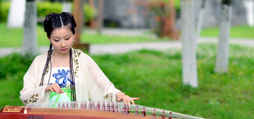 学习古筝怎样弹出韵味,制作古筝的全部步骤