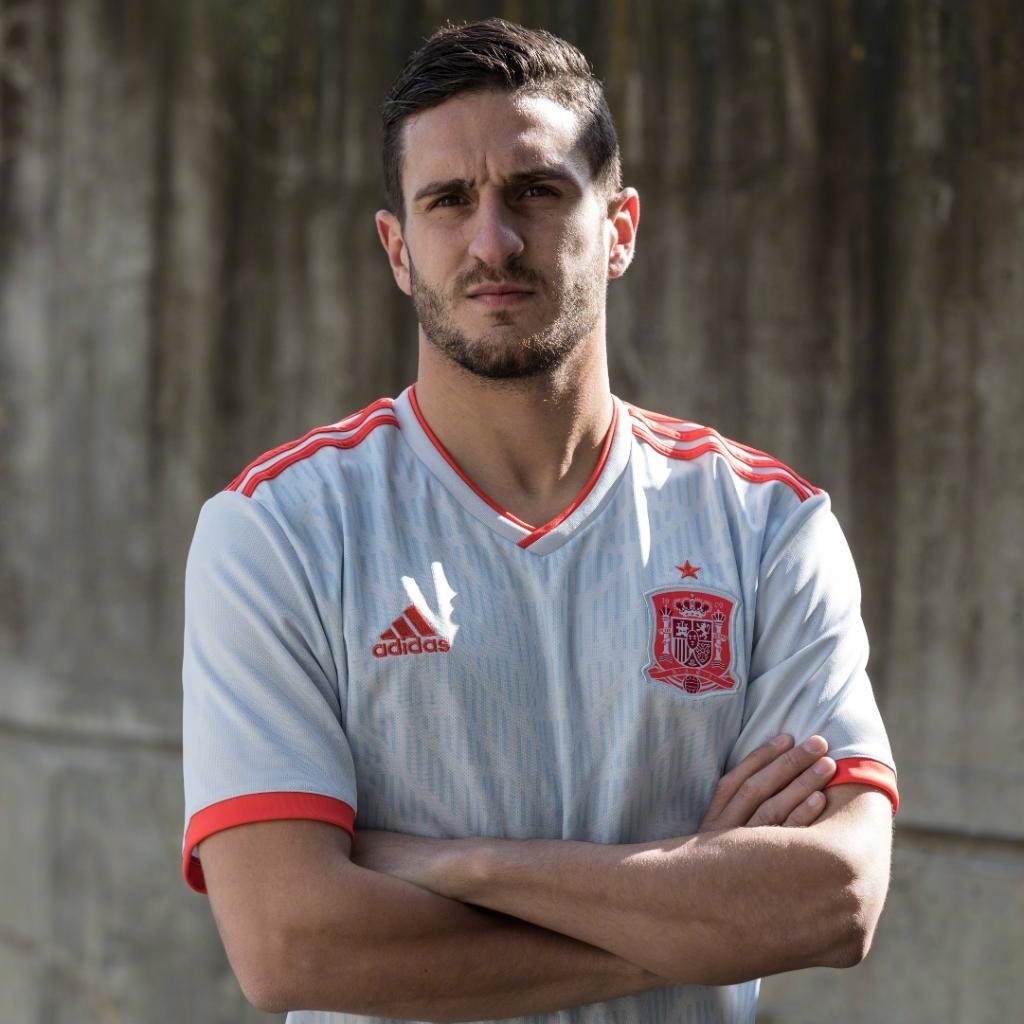 阿迪达斯2021赛季球衣,阿迪达斯18世界杯球衣