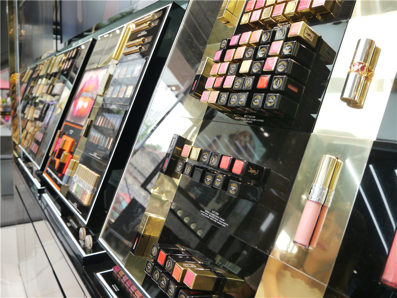 逛遍化妆品专柜,几大热门品牌口红色号