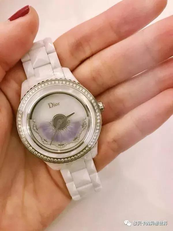 戴表和不戴表的对比照,男生戴表和不戴表有什么区别