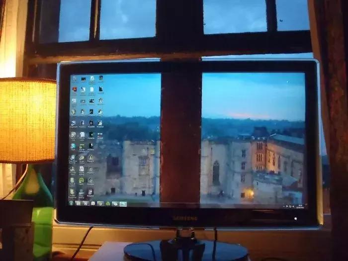 电脑桌面图标任意摆放,手机桌面图标创意摆放