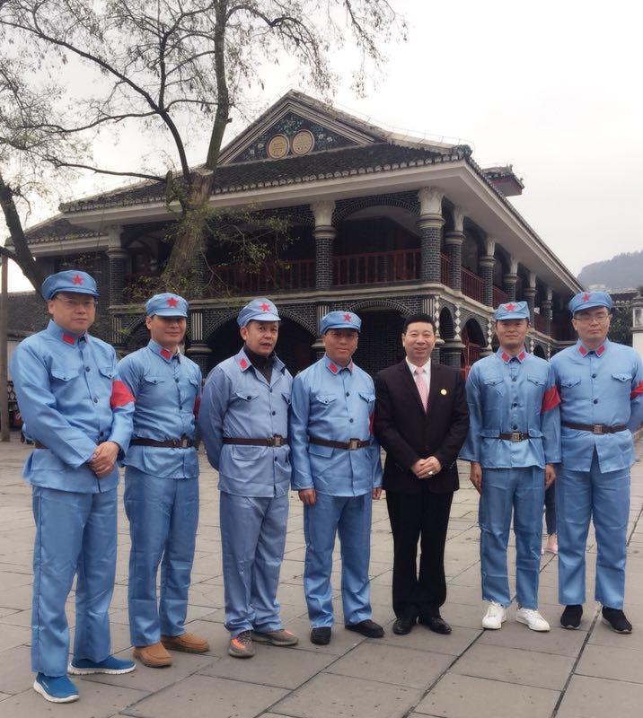 刘瀚锴先生在贵州进行文化艺术交流和参观学习