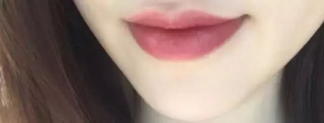 mac彩妆什么产品好用一点,mac是彩妆界的泥石流吧