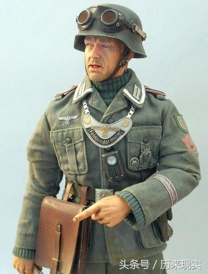 二战时德国兵胸前的铁牌,二战德国部队闪电标志