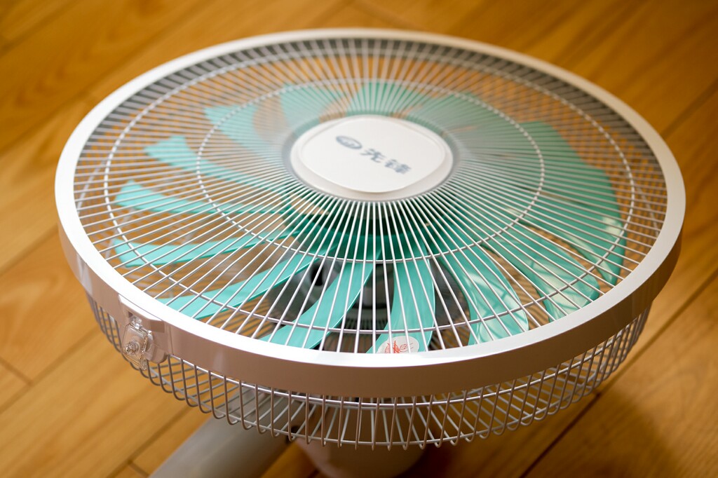 夏季落地扇我选择一款静音风量大的颜值电风扇：先锋DLD-D7