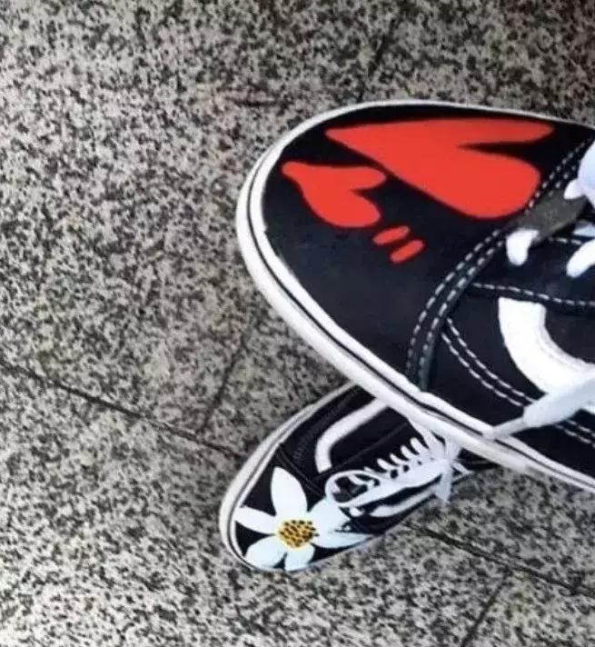 街头涂鸦都用什么单词,街头涂鸦是用什么画的