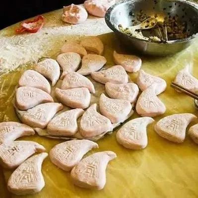 汕尾人吃薄饼有什么特殊意义吗,汕尾粿用什么做的