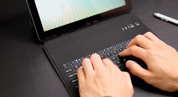 随身而行的移动办公室—VOYOi8MAX办公平板电脑