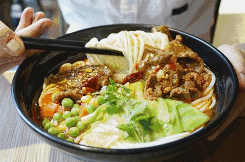 有一种炫富叫人到中年父母健在,有一种高级的炫富