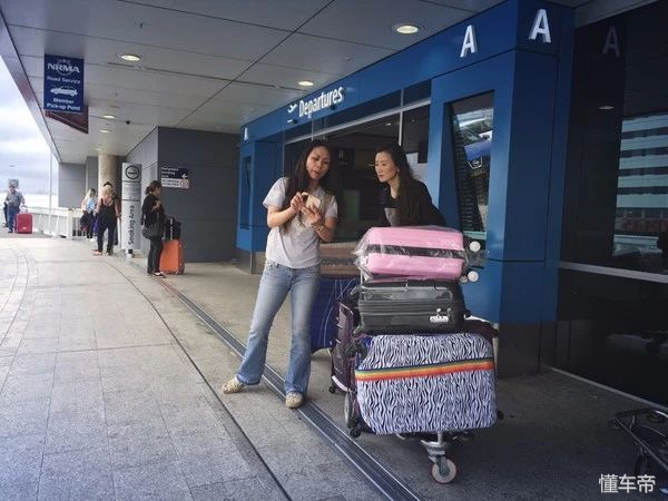 房车自驾游各国的真实生活,自驾环游世界的房车有多漂亮