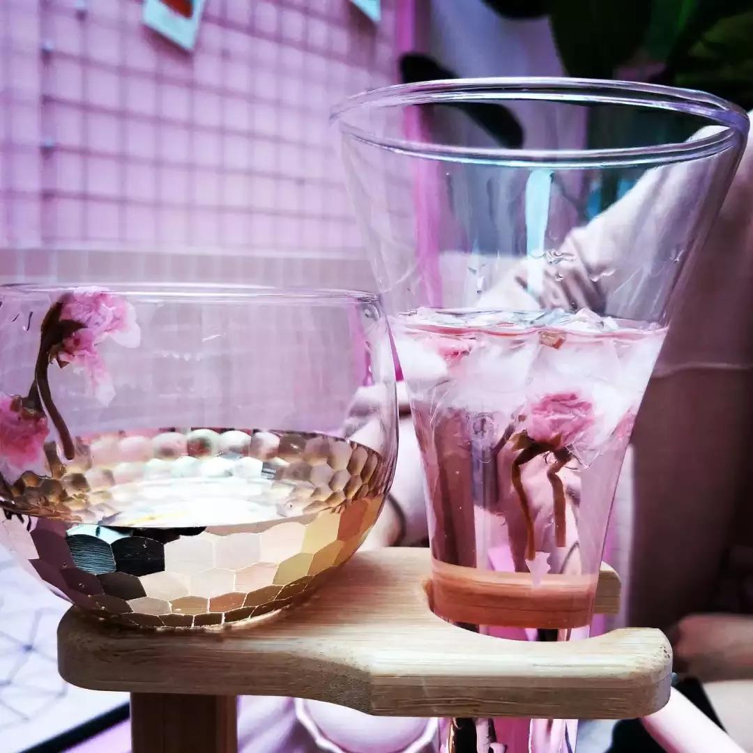 听说大理古城开了一家ins风粉红茶店,颜值逆天！