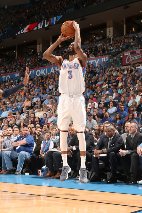 勒布朗最新战靴,勒布朗创造纪录