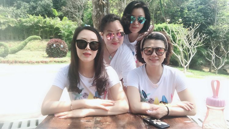 和闺蜜一起嗨的日子,和闺蜜们一起玩的快乐时光