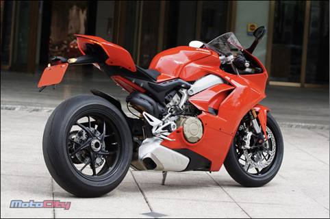 杜卡迪panigalev4新款座高区别,杜卡迪panigalev4speciale限量版
