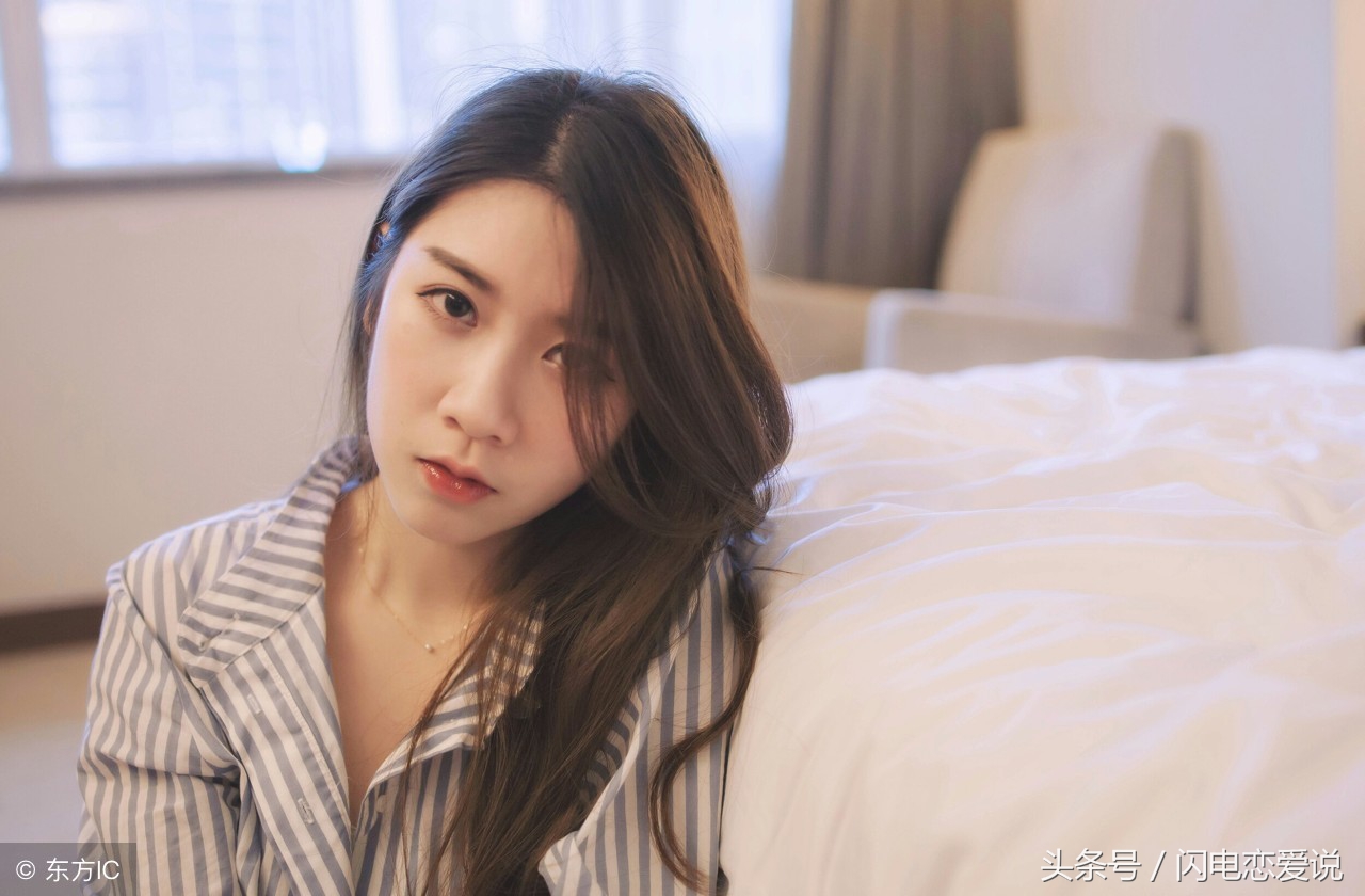 女生突然不理你怎么办？教你3个应对方法，让她主动联系你