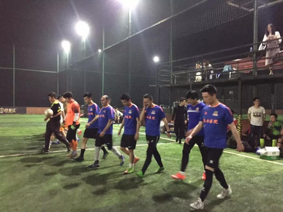 拜仁慕尼黑战长沙,拜仁5-1大胜柏林联合