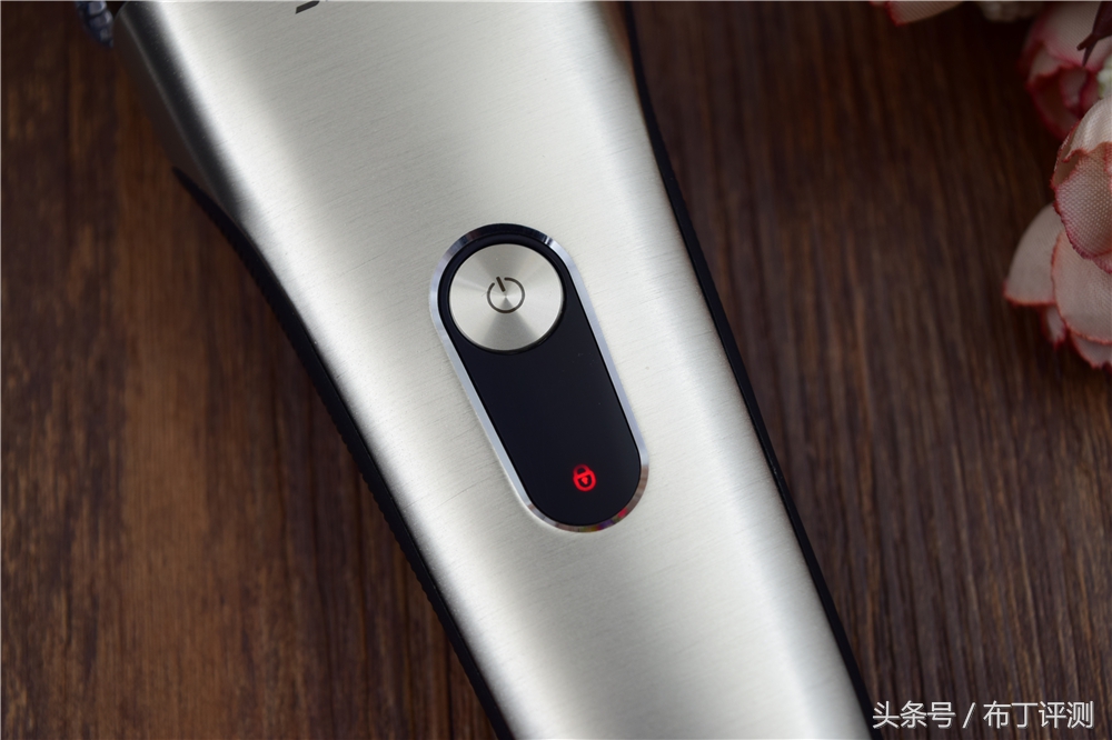 小米众筹新品！采用日本安来精钢刀头，售价269元！