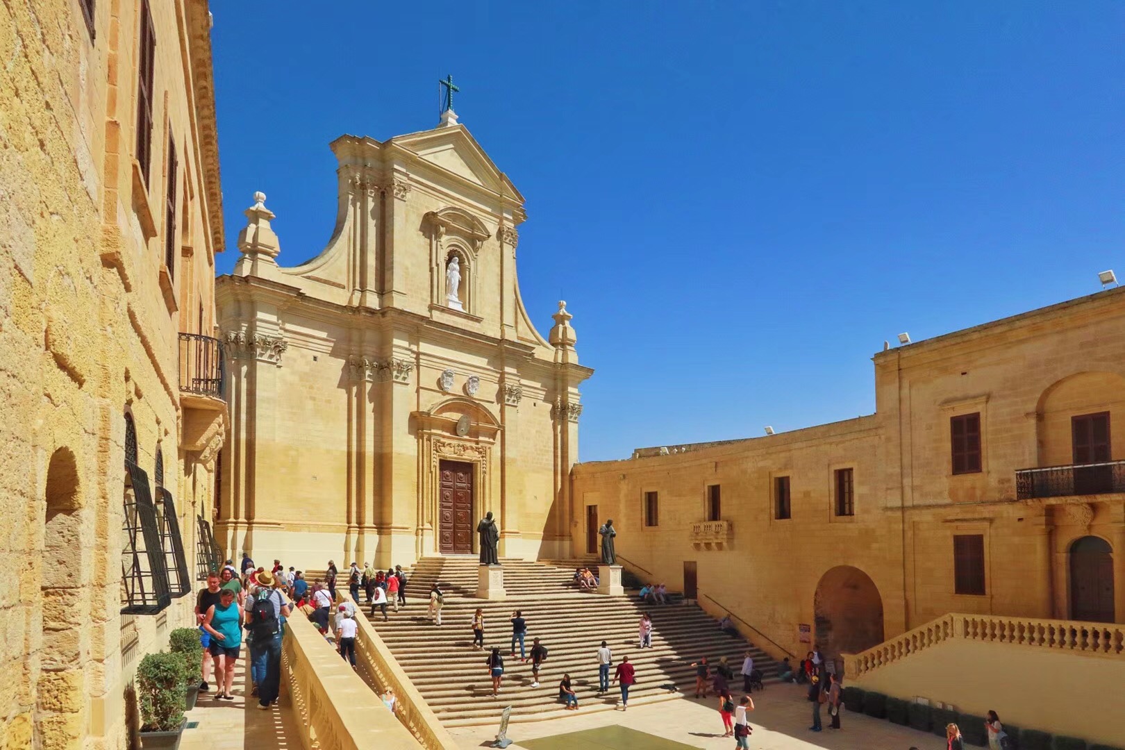 地中海小国美得就像天堂一样，在中国目前知道的人还不多