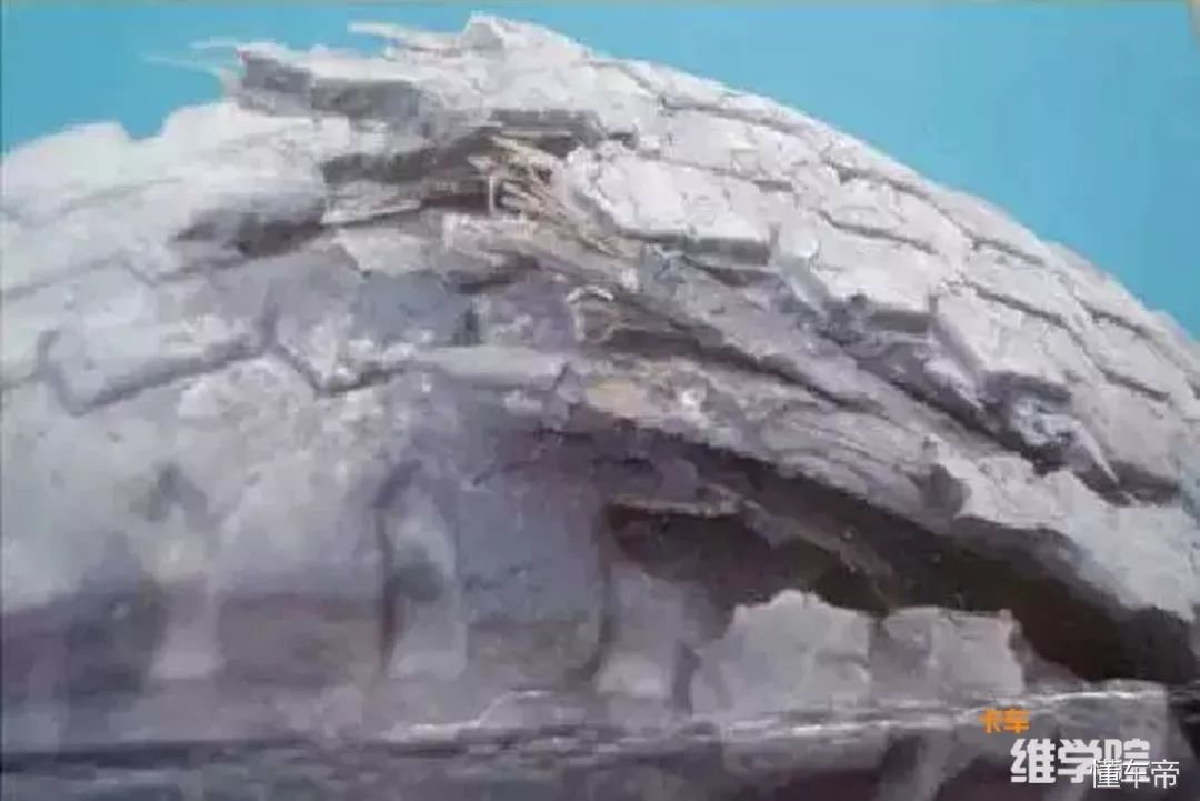 货车轮胎胎壁坏是什么原因,卡车轮胎断丝鼓包原因