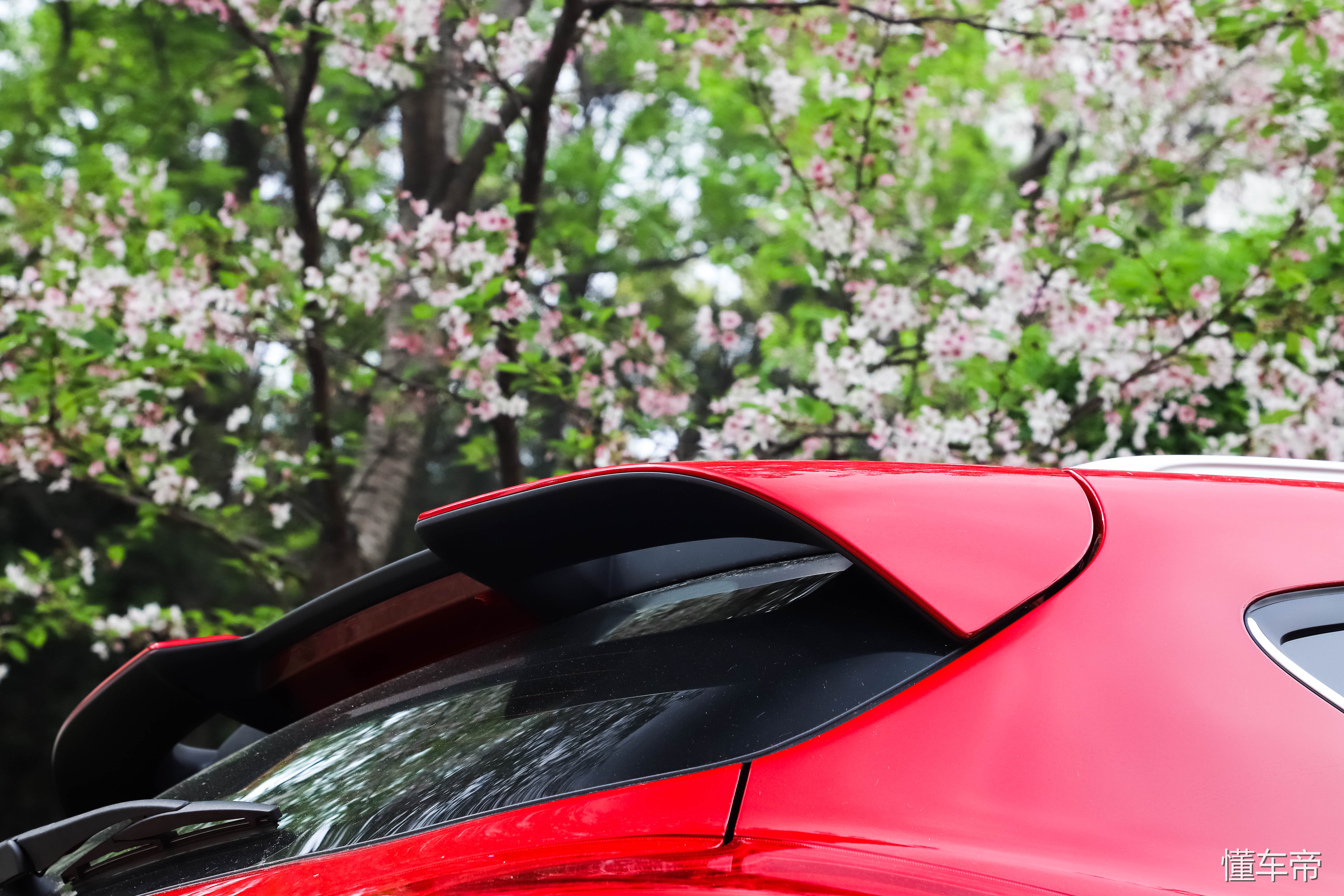 2018年帝豪gs有什么配置,2018款帝豪gs长什么样