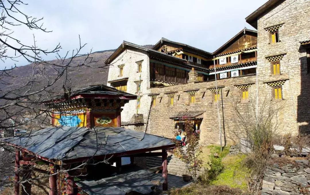 踏春出游四天三晚,四姑娘山五一节值得去吗