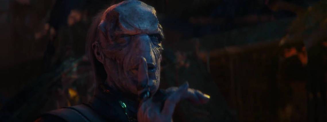 V字仇杀队全程不露脸征服观众,雨果维文是真正好莱坞大师级演员