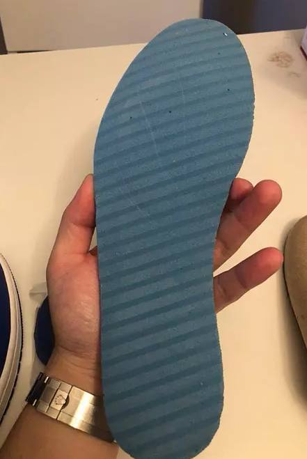 aj1小闪电og鉴定,aj1小闪电og是元年吗