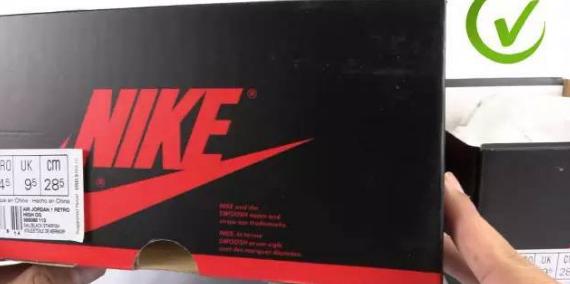 aj1小扣碎黑白橙真假,aj1扣碎球鞋真假对比