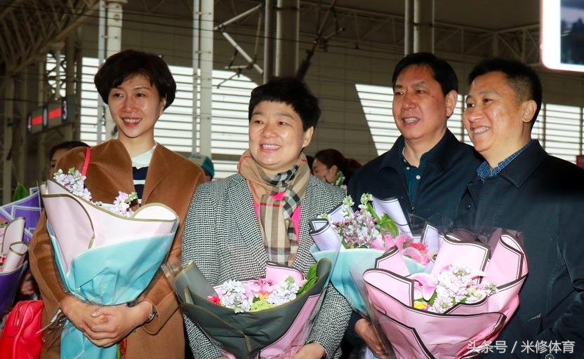 天津女排夺冠后人员名单,女排夺冠后回国
