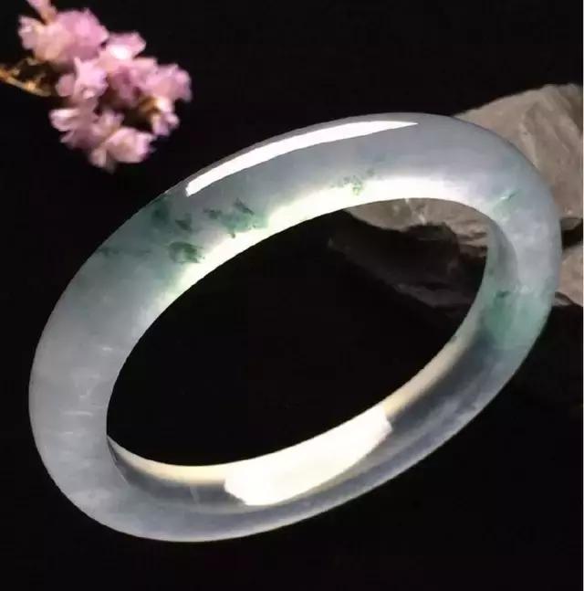 最美的翡翠玉手镯,最美玉手镯各种款式
