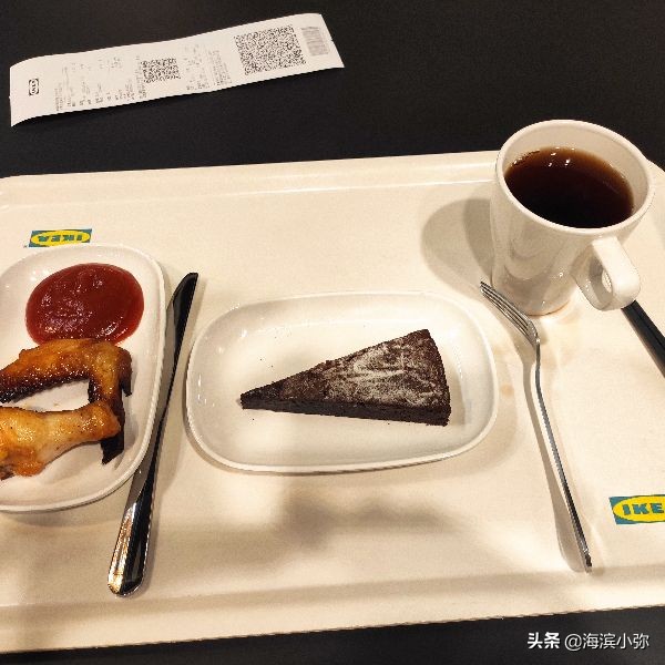 扁桃仁蛋糕宜家,宜家草莓慕斯蛋糕