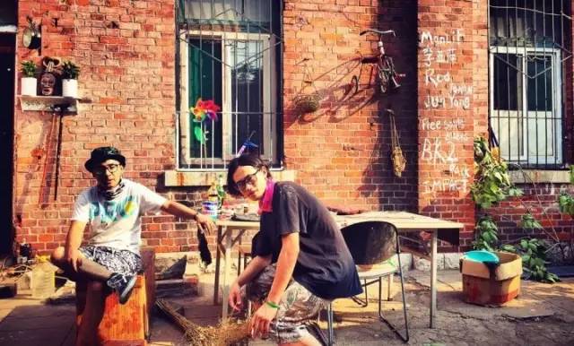 90后三明治摆摊,90后小吃车多功能餐车摆摊