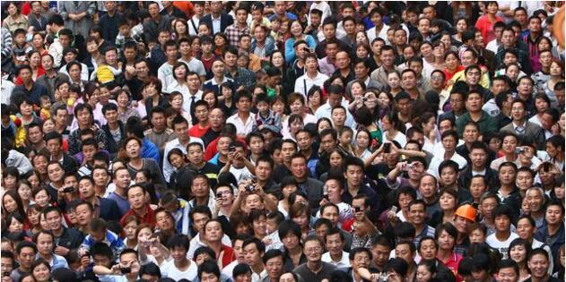 科学家发现蟑螂的真相,人类未来的食物来源昆虫